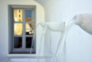 Deluxe Suite with Outdoor Hot Tub- Anafi