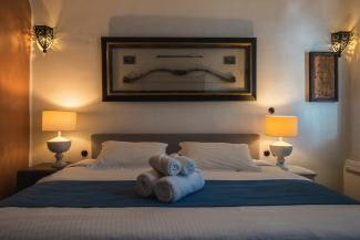 Superior Suite with Outdoor Plunge Pool and Caldera View 