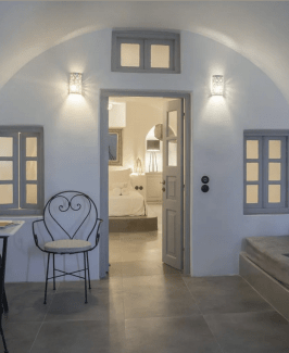 Superior Suite with Hot Tub and Caldera View