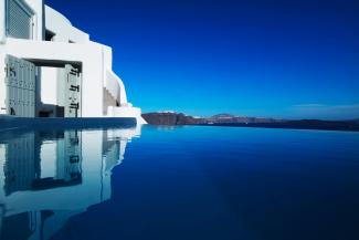 Grand Suite with Plunge Pool and Caldera View