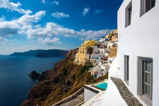 Double Room with Sharing Plunge Pool and Partial Caldera View