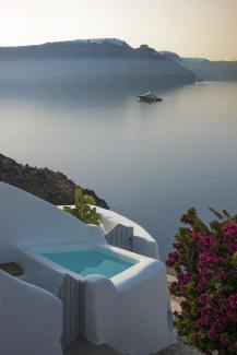 Superior Suite with Hot Tub and Caldera View