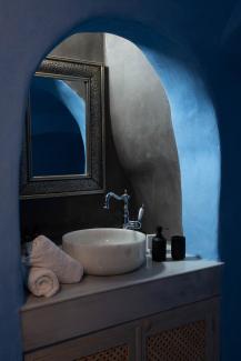 Honeymoon Suite with Hot Tub and Caldera View
