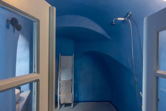 Honeymoon Suite with Hot Tub and Caldera View